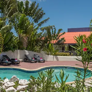 Blue Marlin Apartment Willemstad